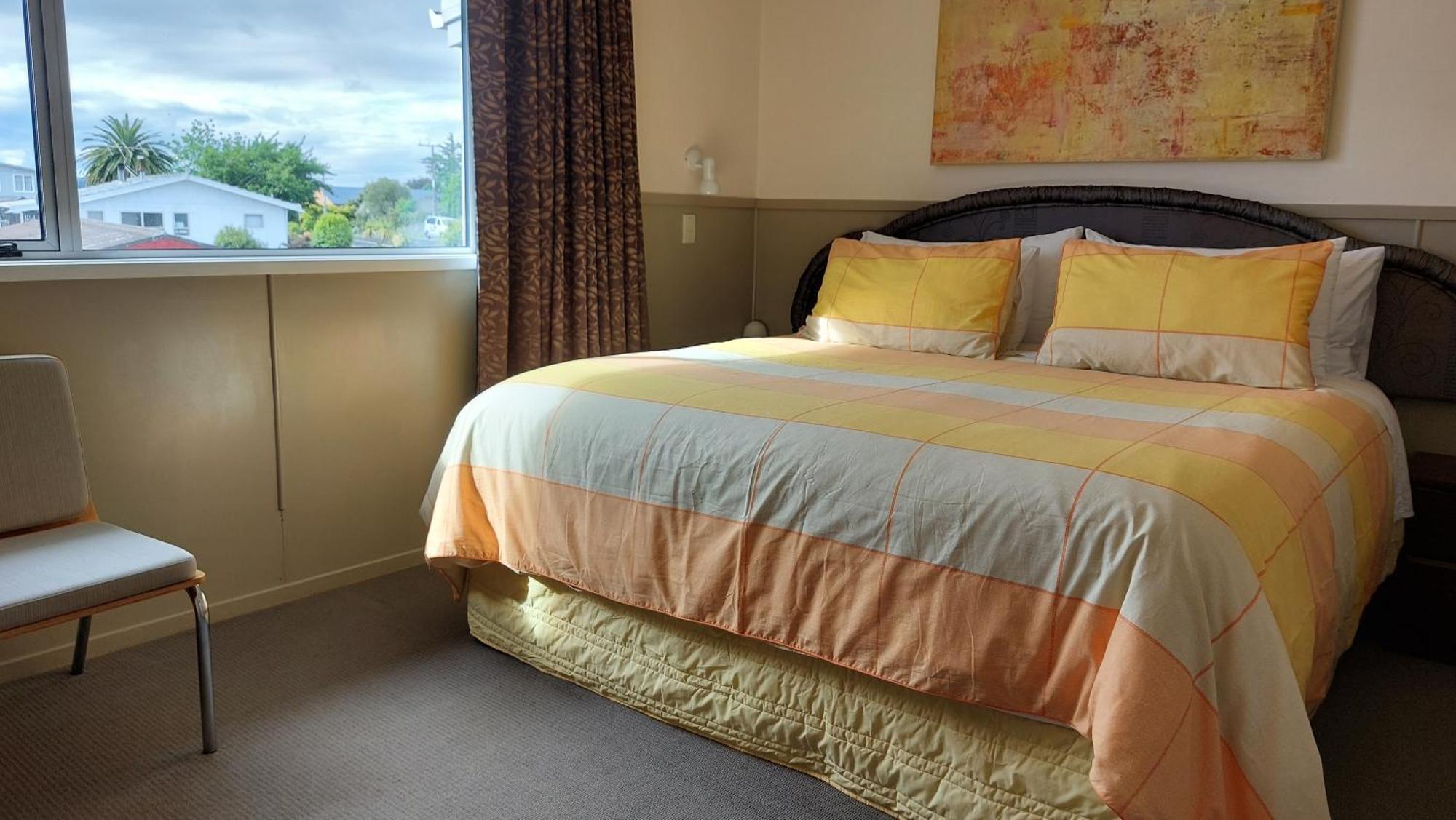 Bed And Breakfast Happy Home Taupo Accommodation Kültér fotó