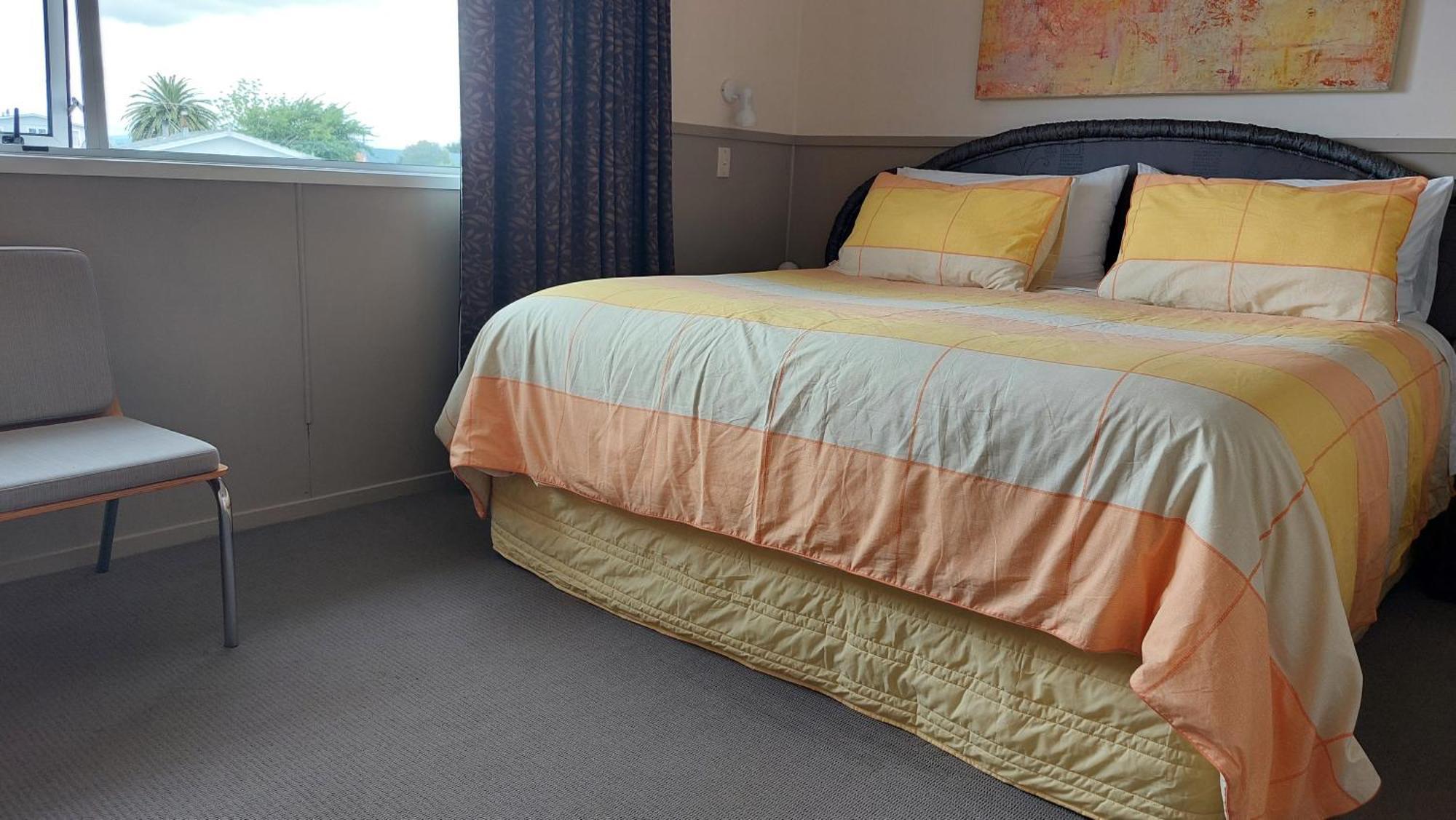 Bed And Breakfast Happy Home Taupo Accommodation Kültér fotó